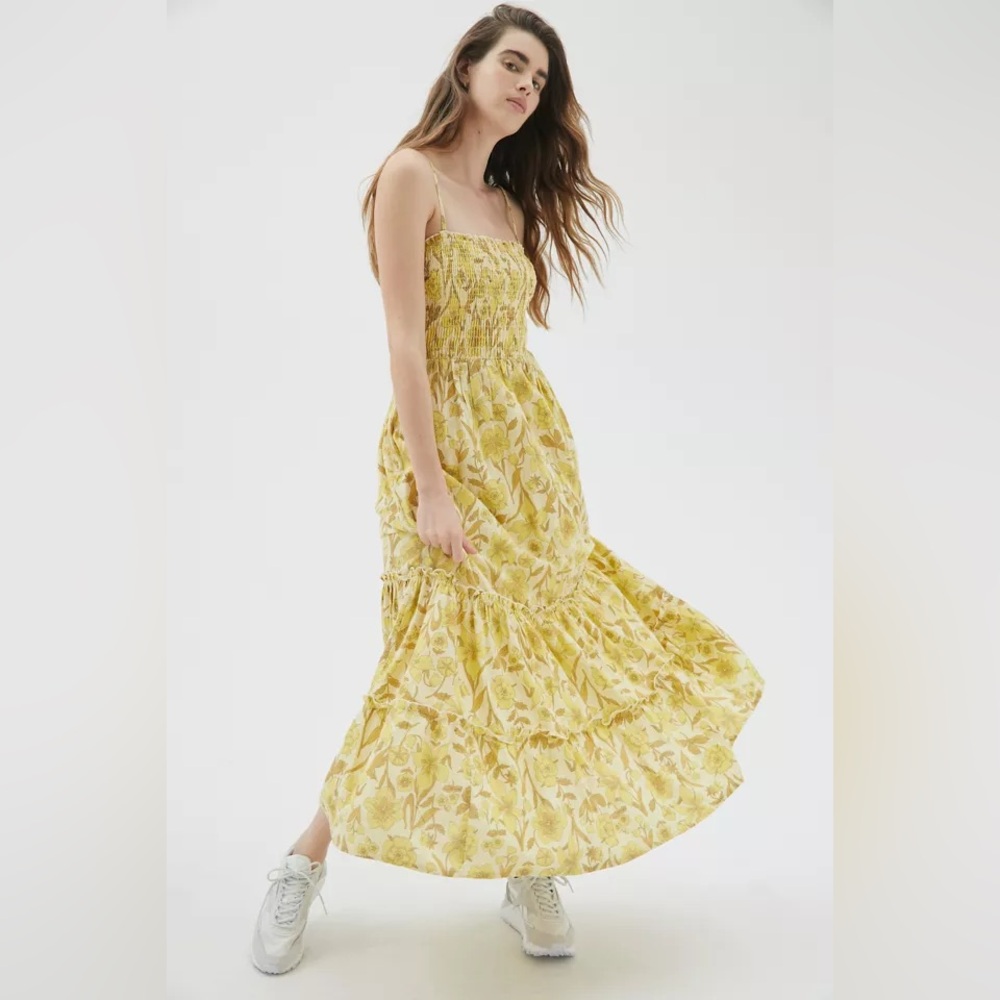Urban outfitters Athena midi dress yellow floral pattern women’s size medium